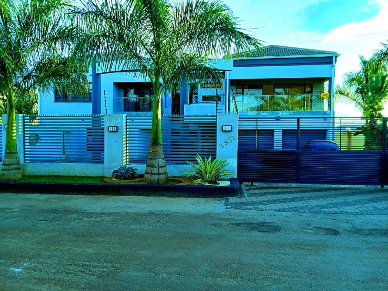Holiday Villa Harare Bagian luar foto
